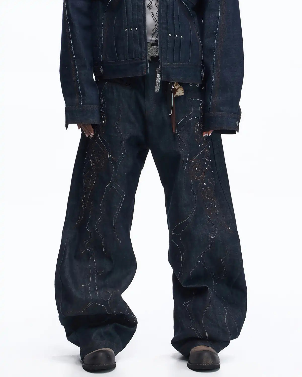 Personsoul Patchwork-Embroidered Raw Denim Scimitar Pants half