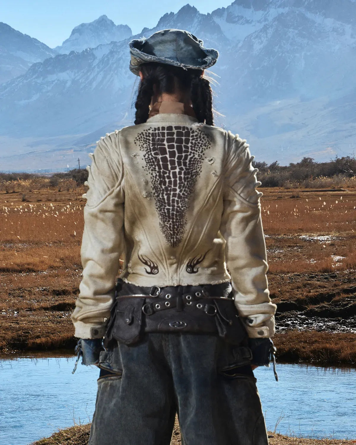 Personsoul Crocodile-print Slim-fit Cropped Jacket