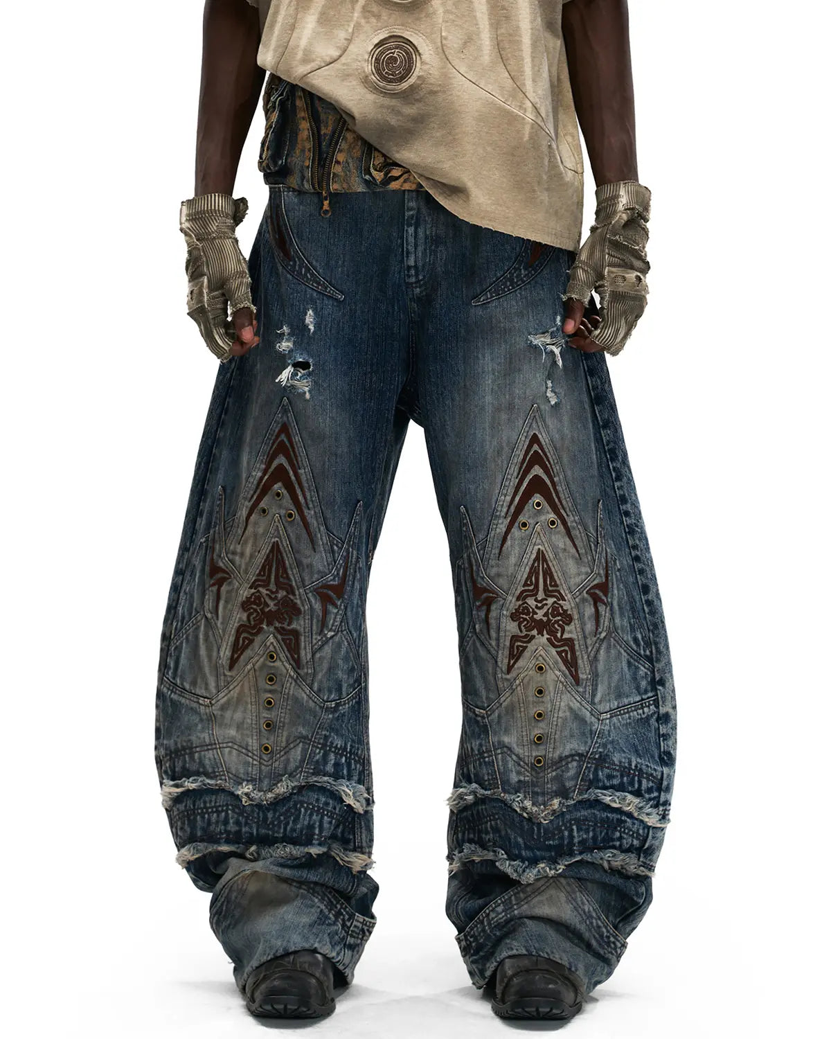Personsoul Mythical Beast Face Curved Denim Jeans
