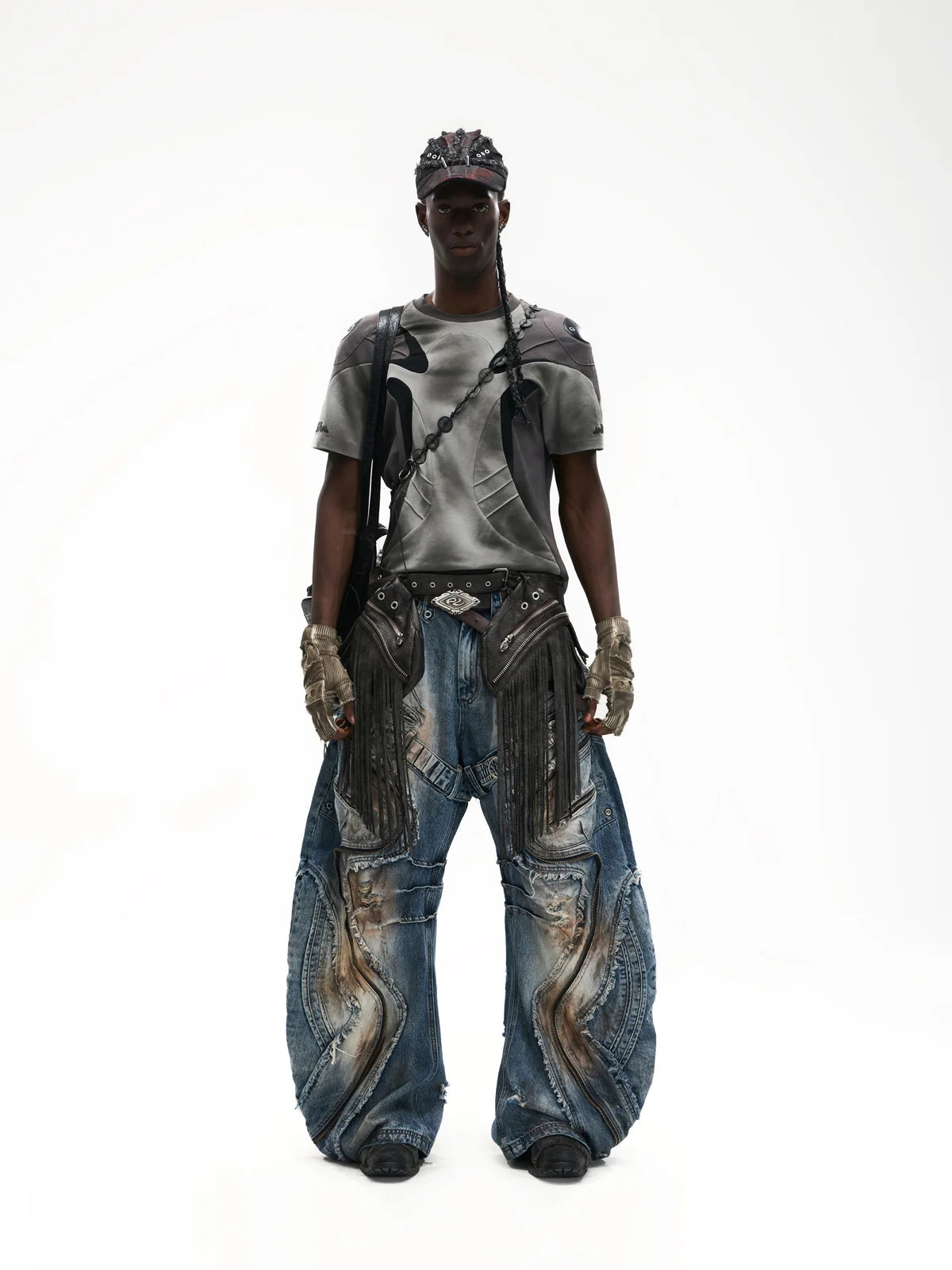 Spliced Cooling Slim T-Shirt with Embroidered Shoulder Details