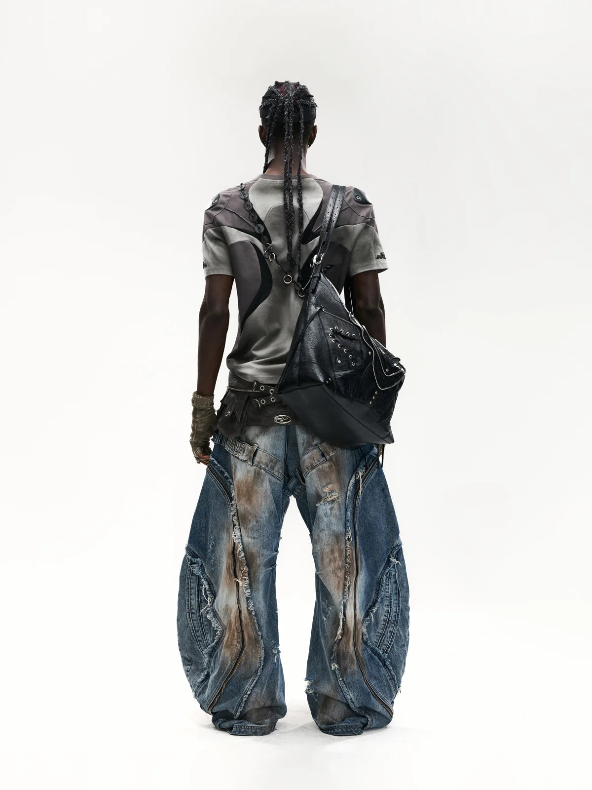 Spliced Cooling Slim T-Shirt with Embroidered Shoulder Details