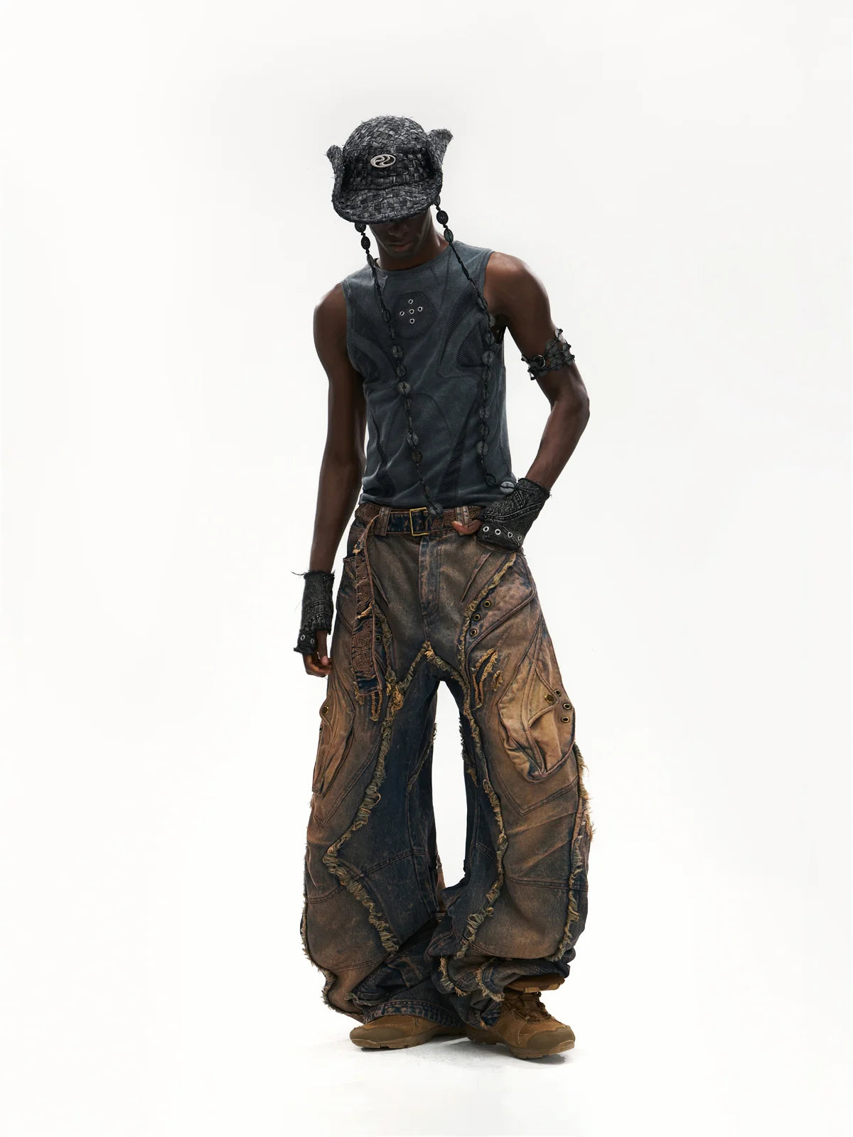 Vintage Wash Curved Leg Patchwork Jeans with Customizable Hem & Embroidery