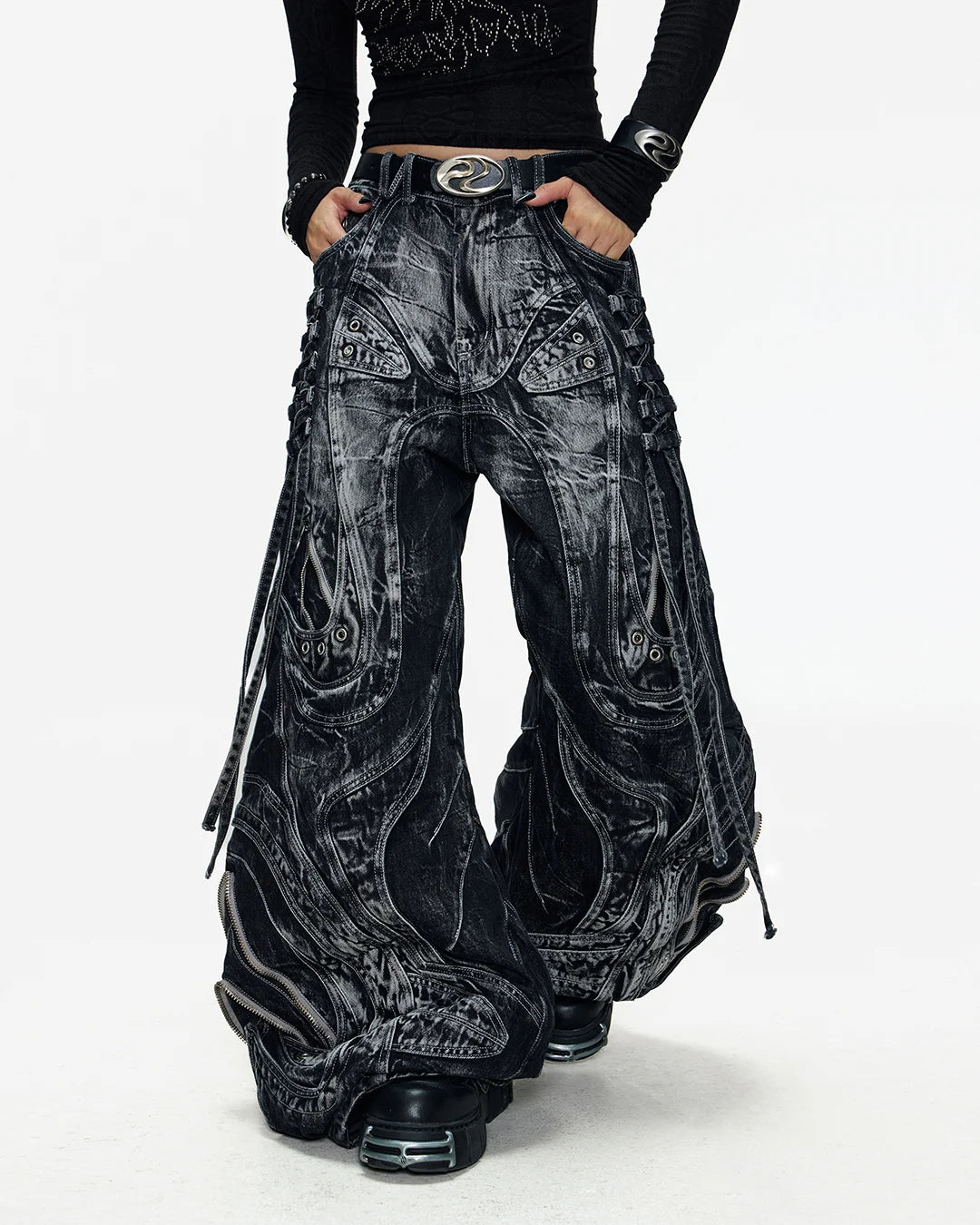 Deconstructed Exaggerated Flared Patchwork Jeans In Black