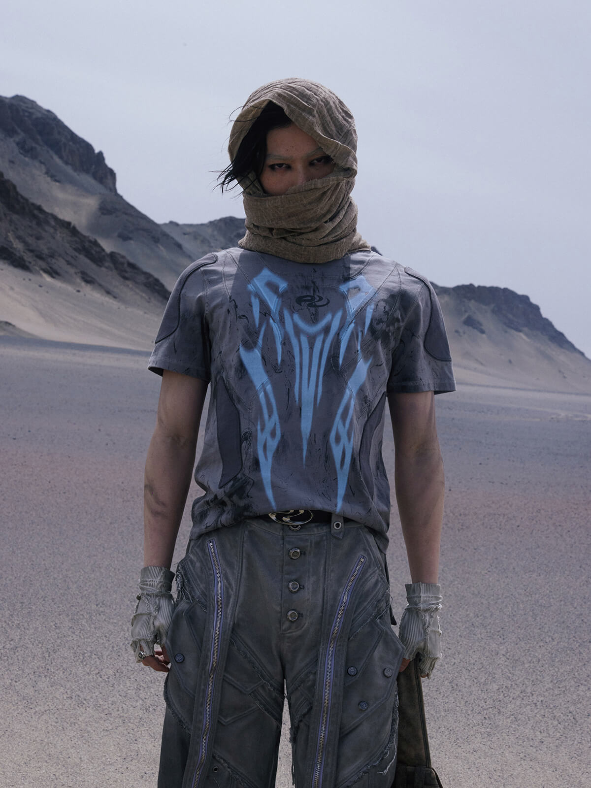 Personsoul Stains Slim Fit T-Shirt