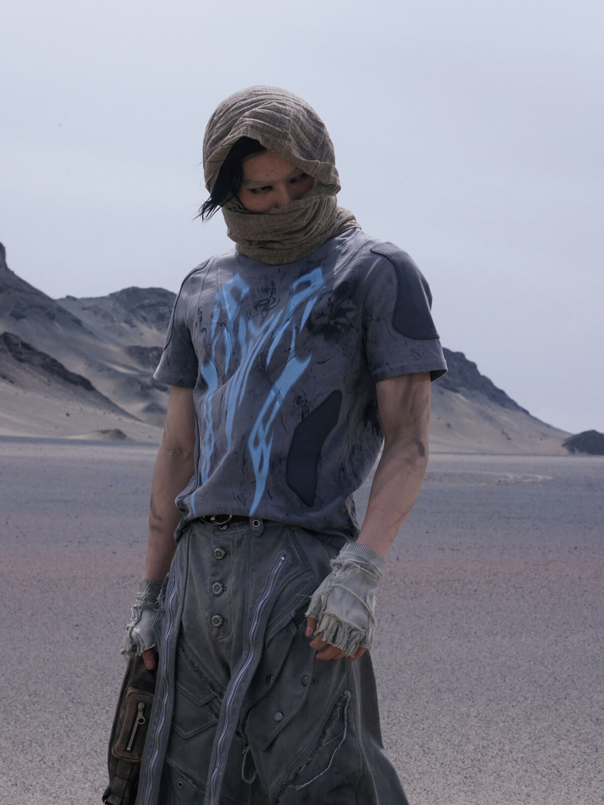 Personsoul Stains Slim Fit T-Shirt