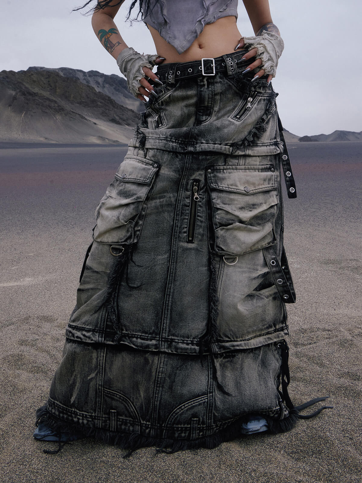 Personsoul Three-Stage Faded Maxi Denim Skirt