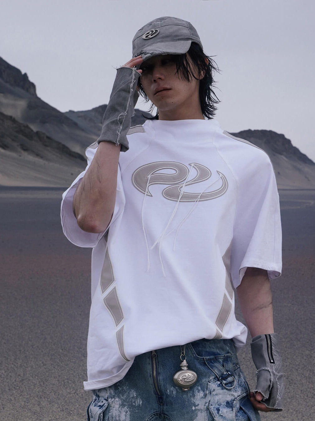 Personsoul Logo Light Armor Oversized T-Shirt