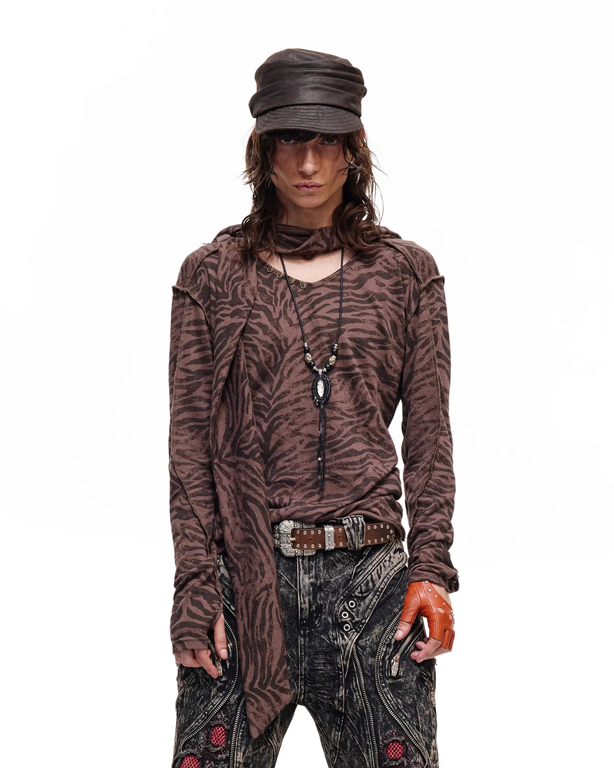 Personsoul Zebra Print Detachable Hood T-Shirt Brown