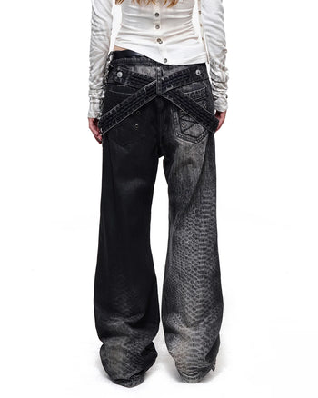 Personsoul Asymmetric Crocodile Embroidery Jeans