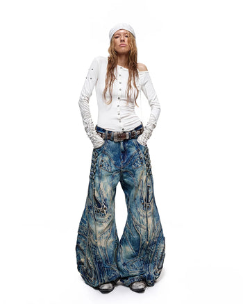 Dekonstruierte ausgestellte Patchwork-Jeans Blau