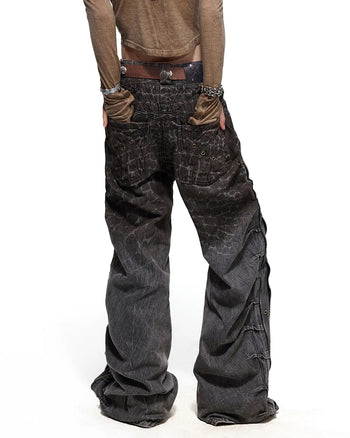 Personsoul Slub Denim Crocodile-Etched Curved Jeans