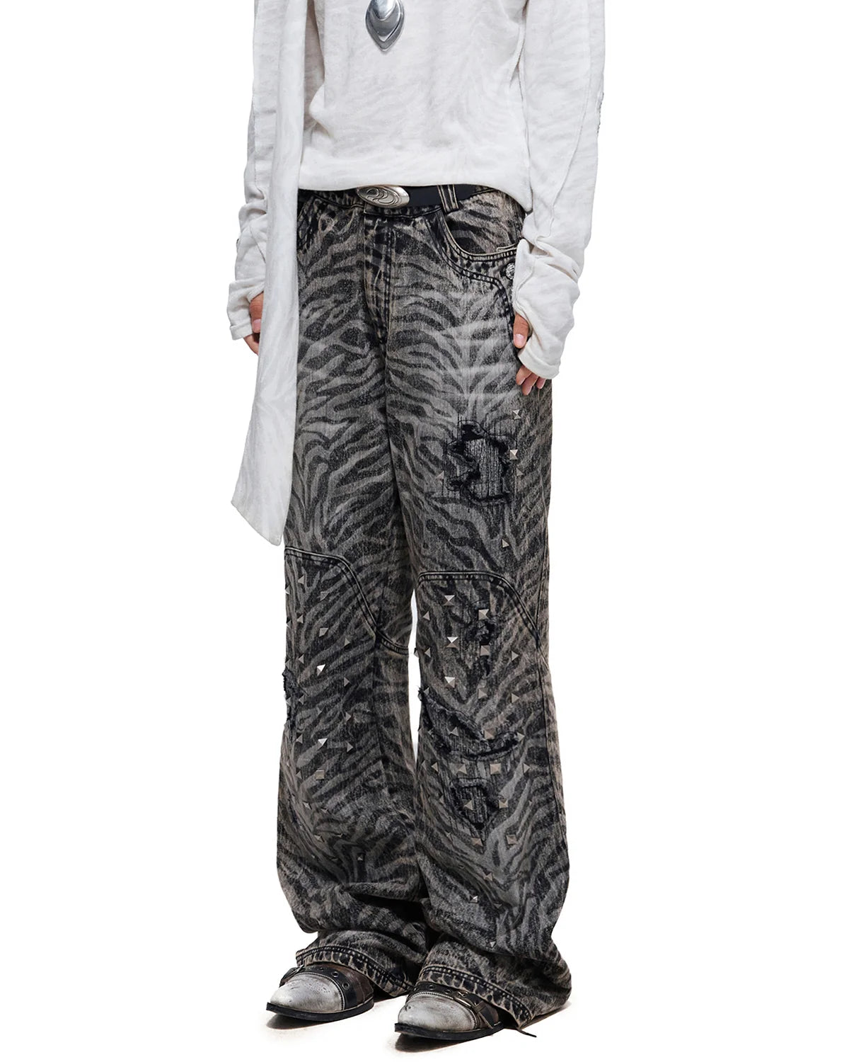 Personsoul Zebra-Print Studded Straight-Leg Jeans