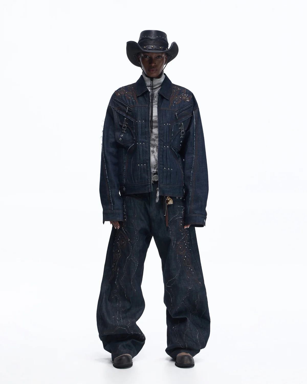 Personsoul Patchwork-Embroidered Raw Denim Scimitar Pants