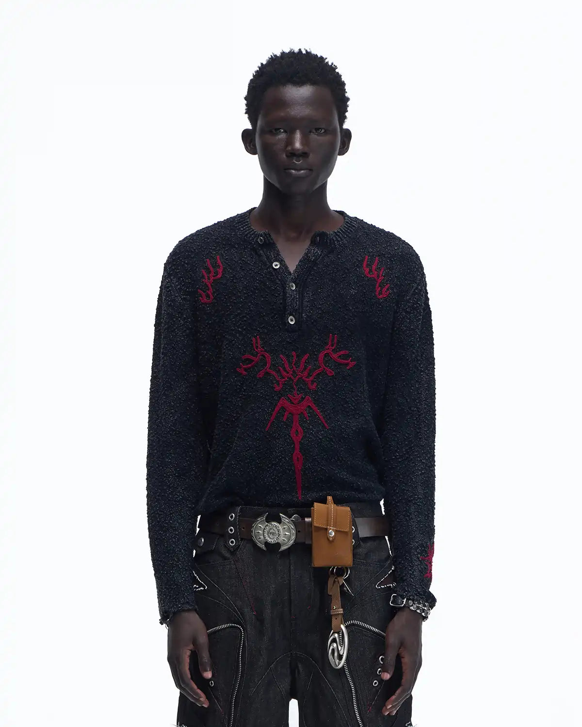 Personsoul Pom-Pom Long-Sleeve Henley Shirt black