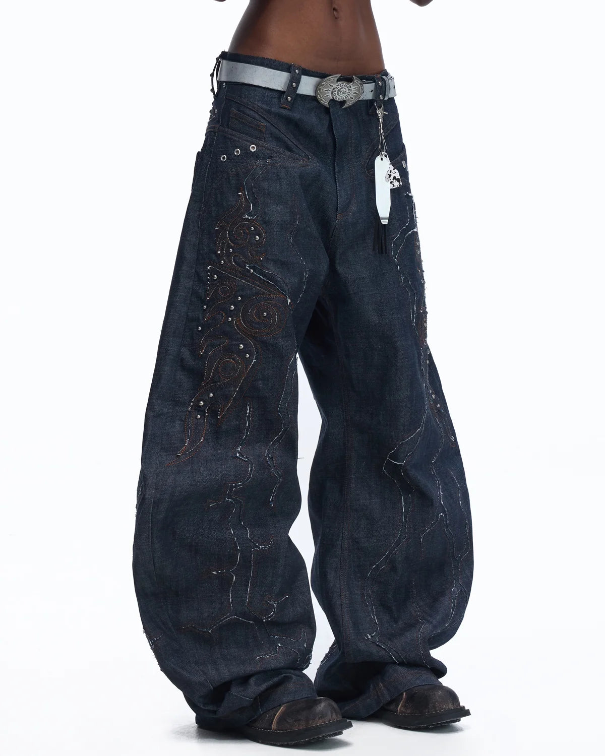 Personsoul Patchwork-Embroidered Raw Denim Scimitar Pants