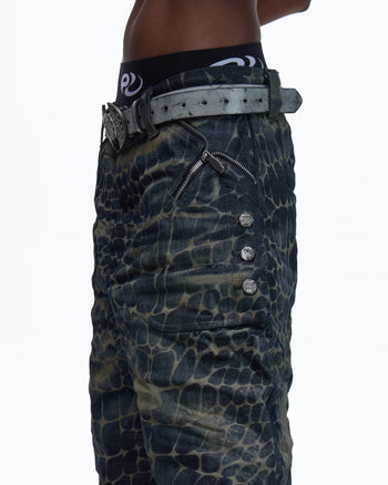 Personsoul Laser-Etched Crocodile-Patterned Raw Denim Curved Jeans