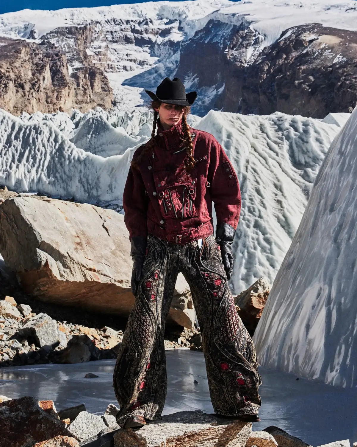 Personsoul Embroidered Stand-Collar Washed Denim Jacket