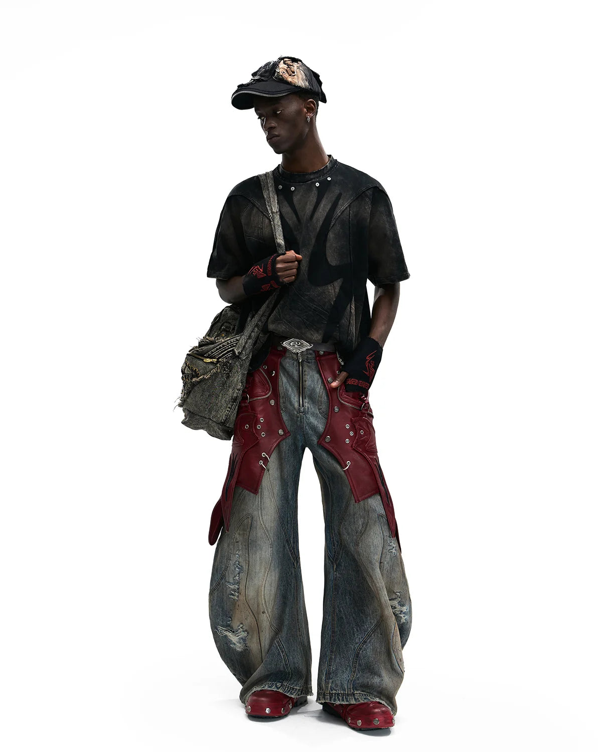 Personsoul Structured Mythical Beast Totem Distressed T-Shirt