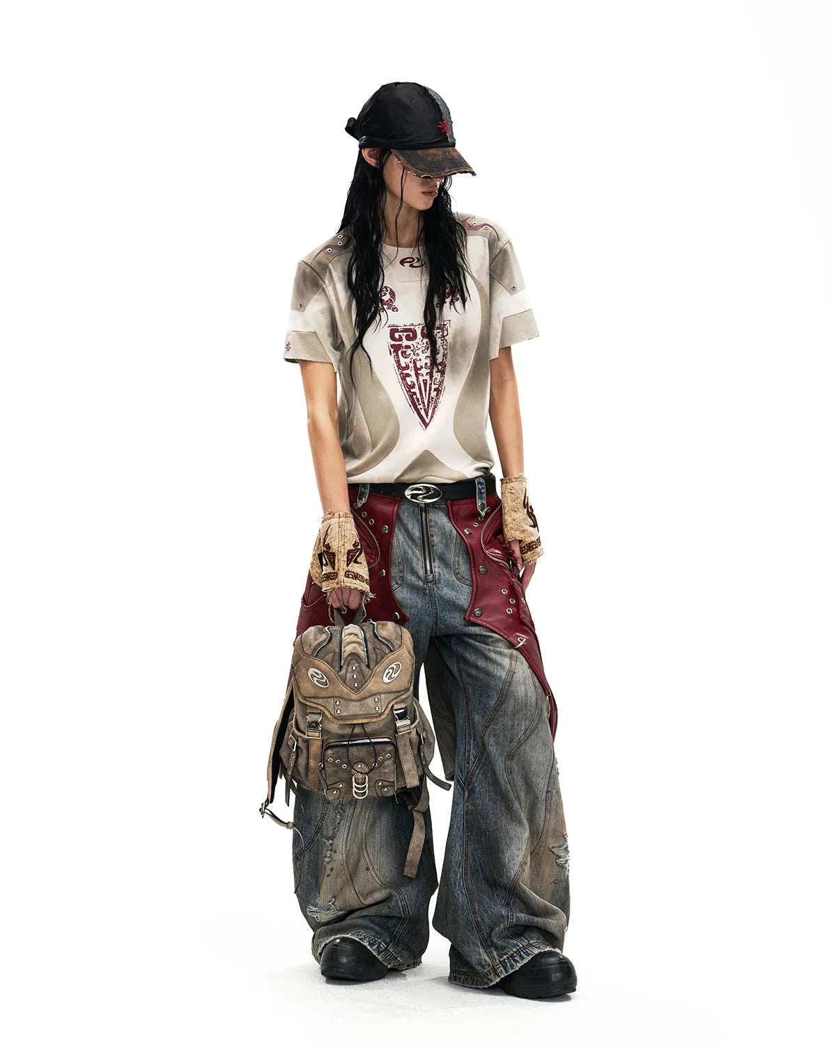 Personsoul Curved Denim Jeans with Detachable Leather Waist Strap