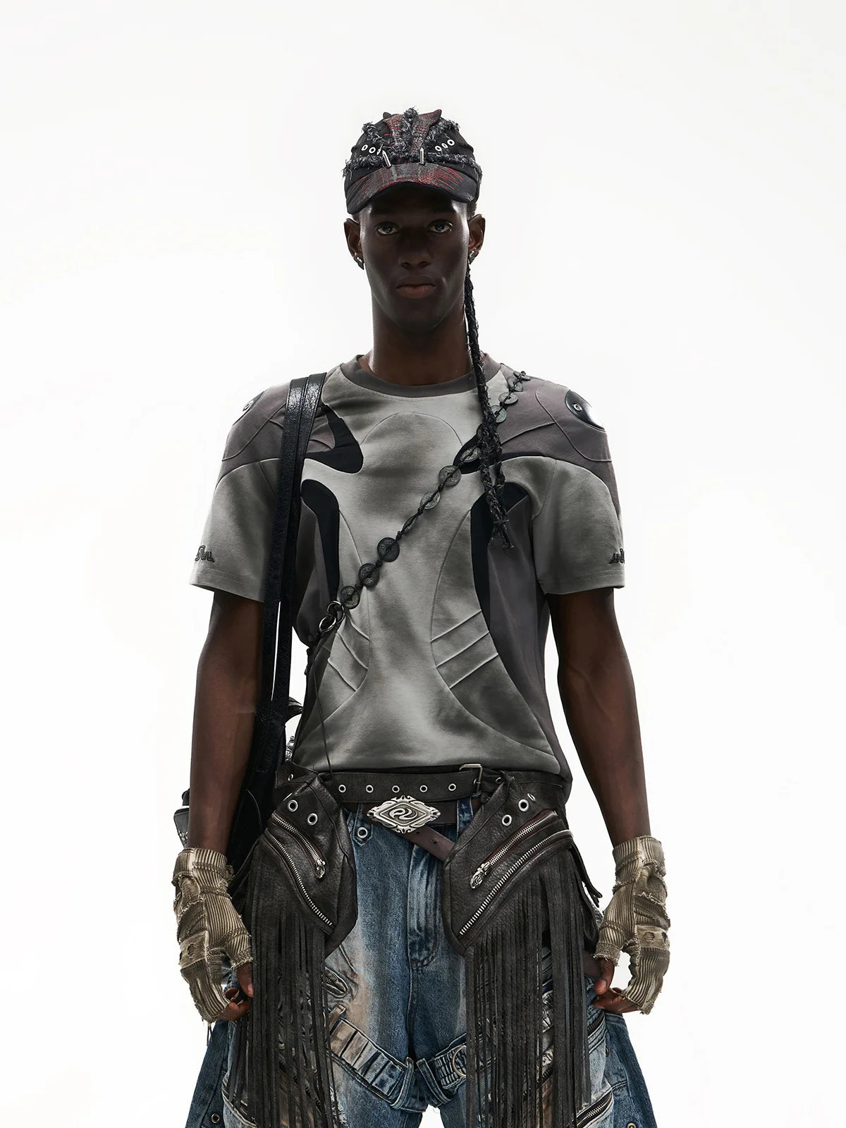 Spliced Cooling Slim T-Shirt with Embroidered Shoulder Details