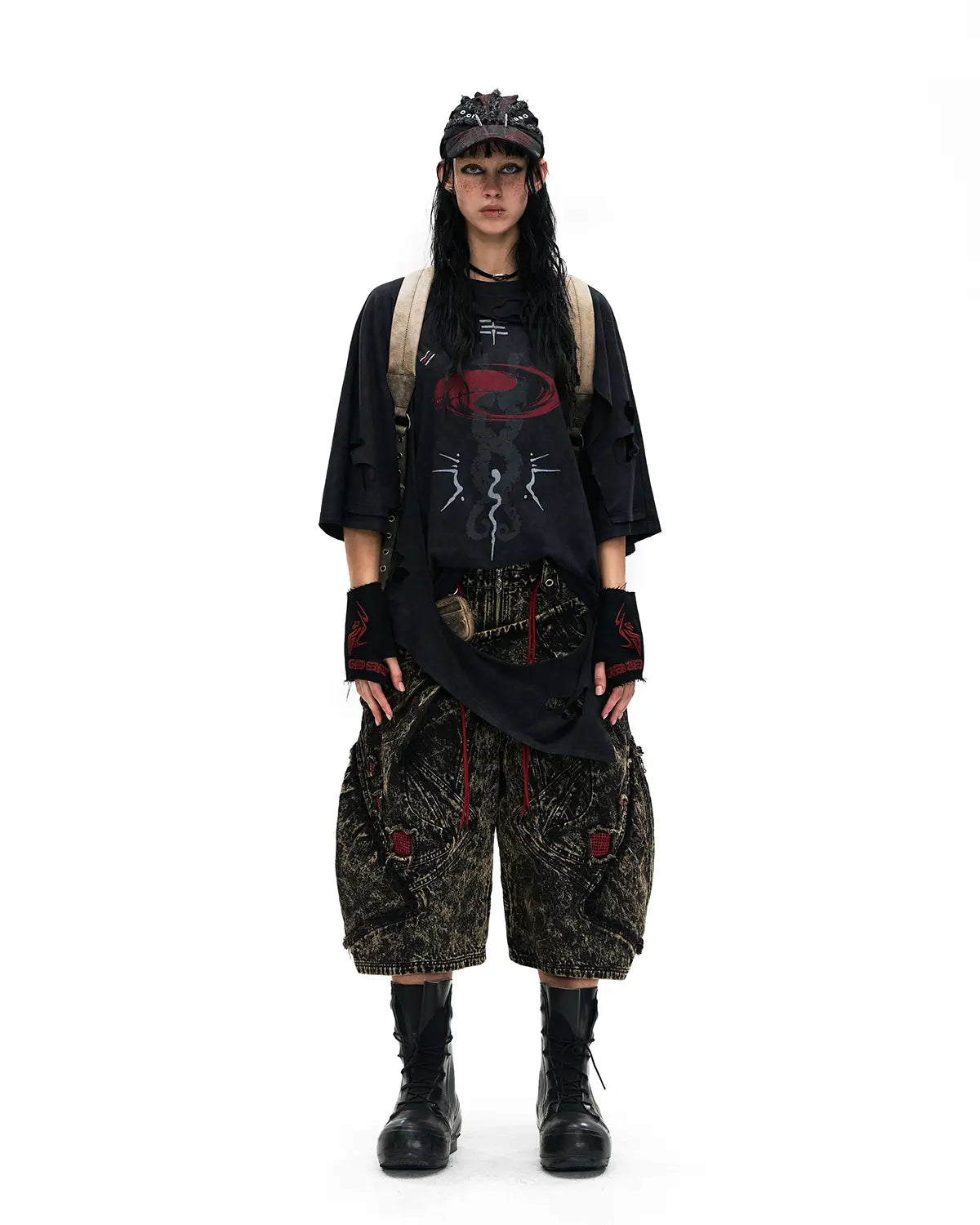 Personsoul Double-Layer Distressed Mythology Print T-Shirt In Black