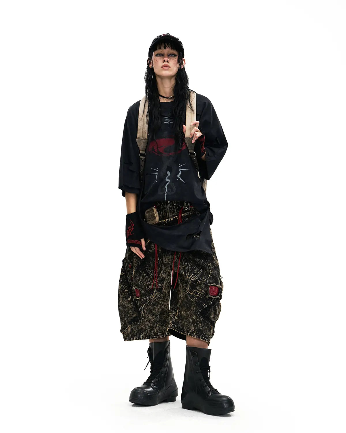 Personsoul Double-Layer Distressed Mythology Print T-Shirt In Black