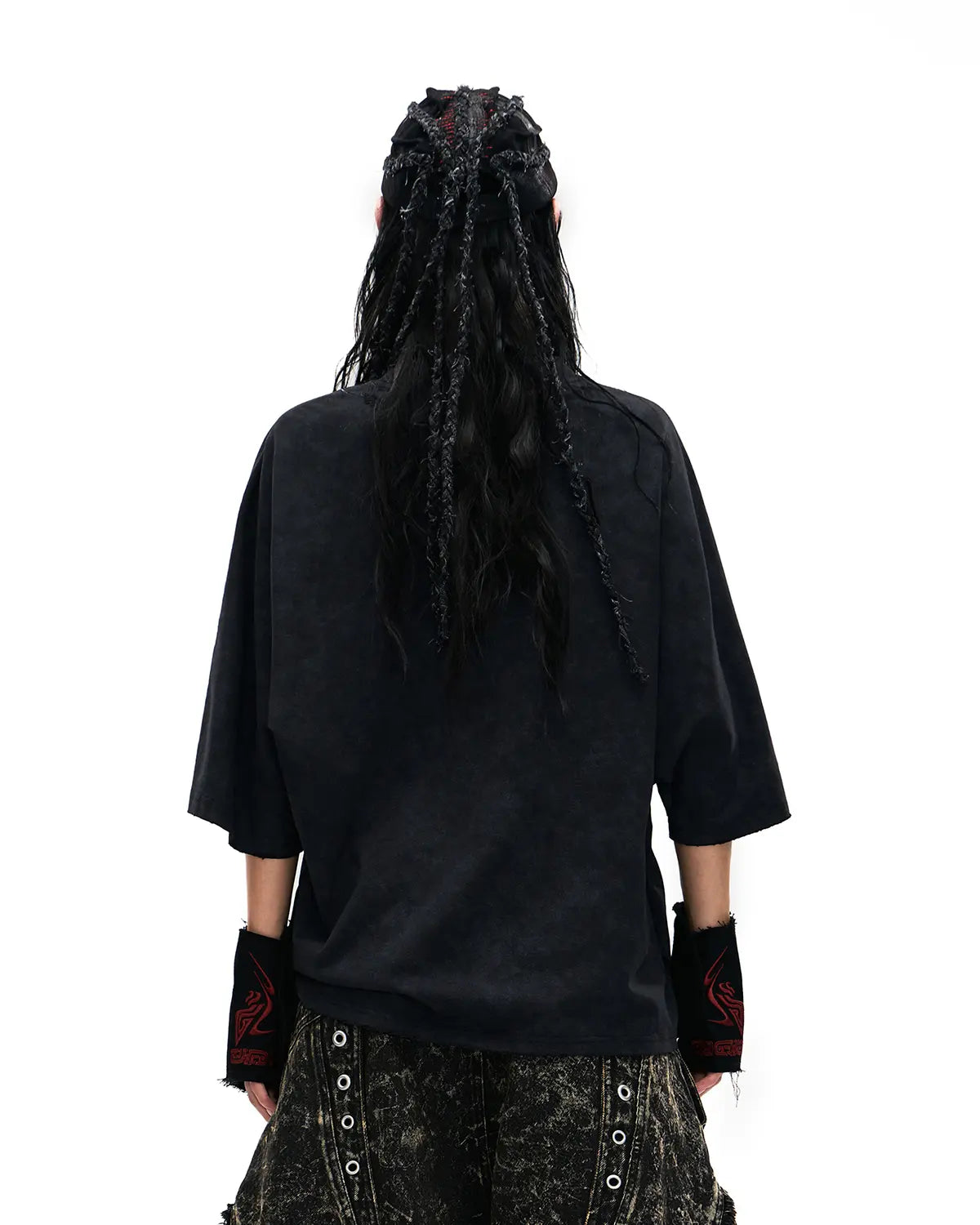 Personsoul Double-Layer Distressed Mythology Print T-Shirt In Black