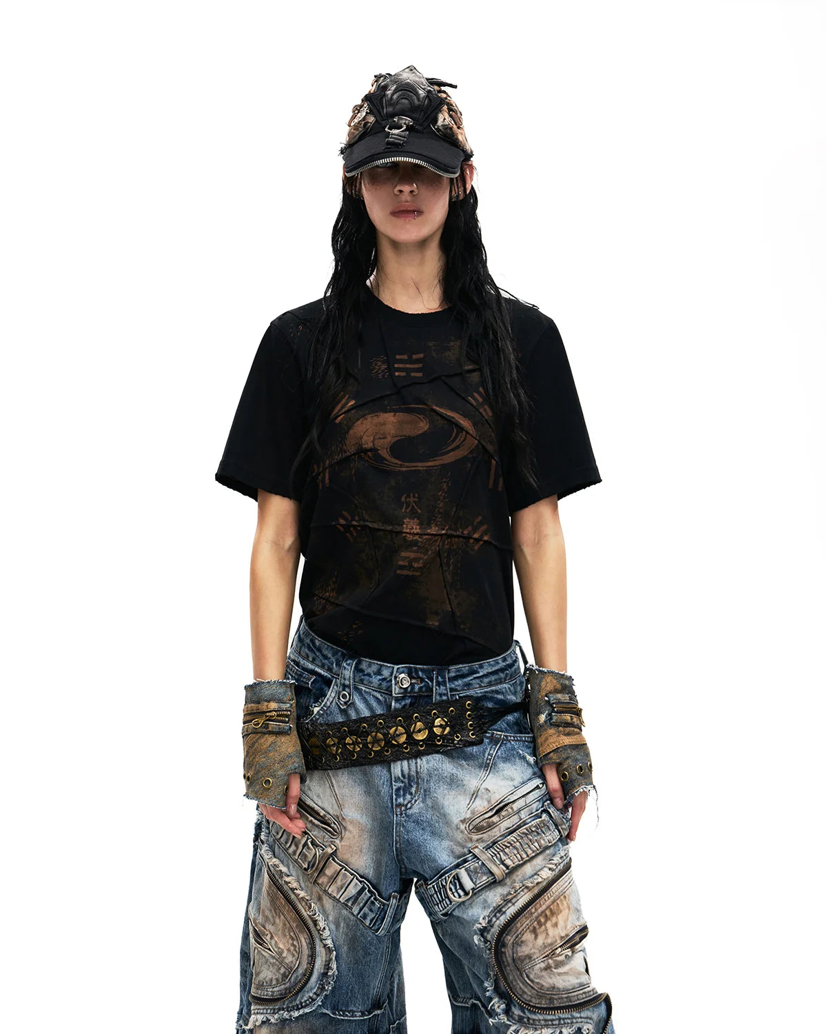 Personsoul Bagua Fuxi Printed T-Shirt In Black