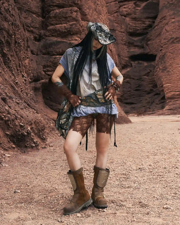 Personsoul Deconstructed Contrasting Embroidery Sleeveless T-Shirt