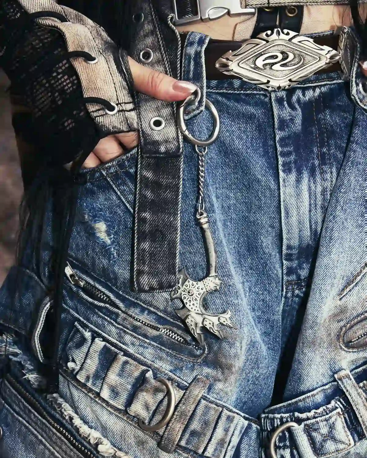 Personsoul Vintage Alloy Pangu Axe-Shaped Pendant