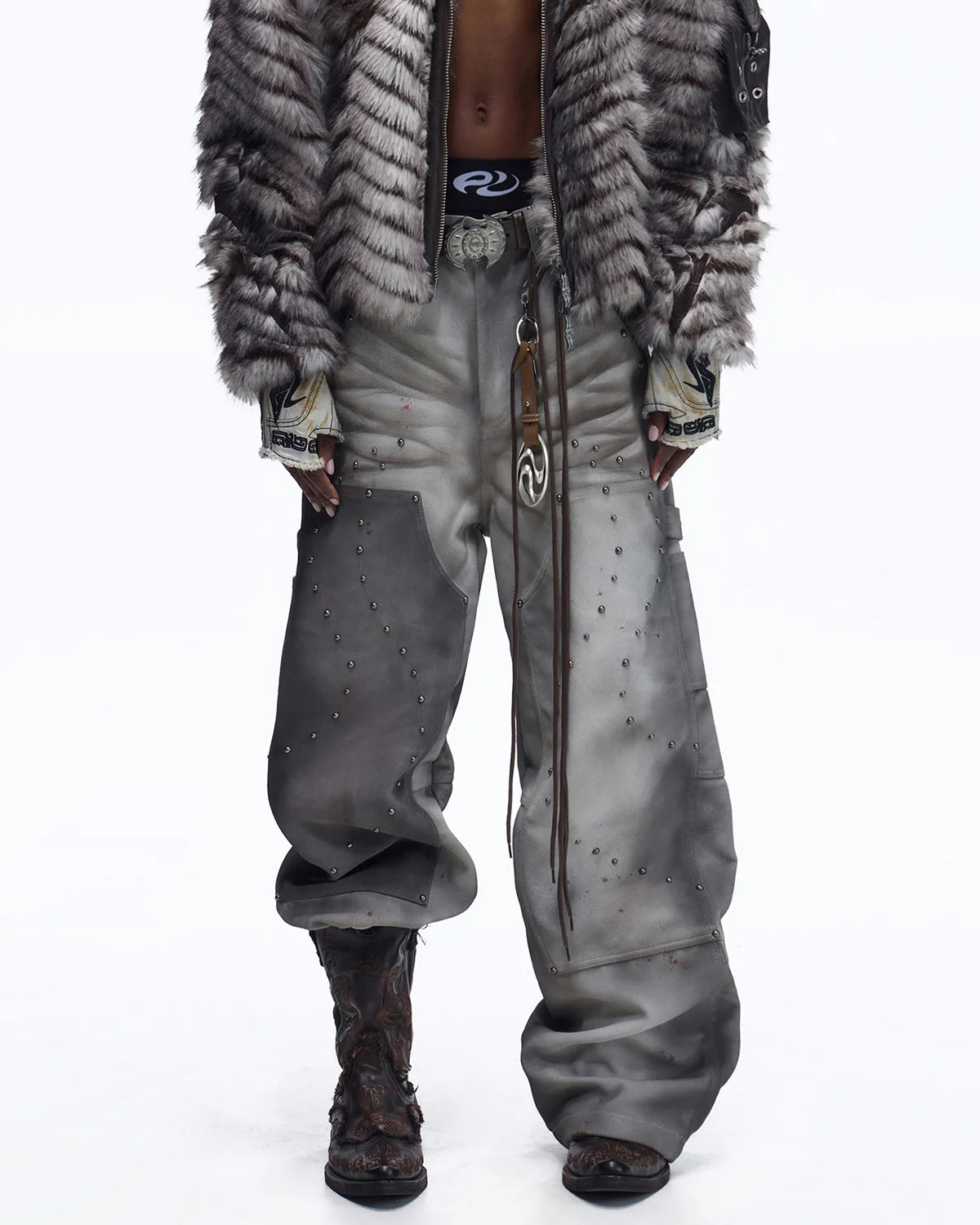 Personsoul Distressed Nubuck &amp; Cowhide with Mushroom Studs Pants