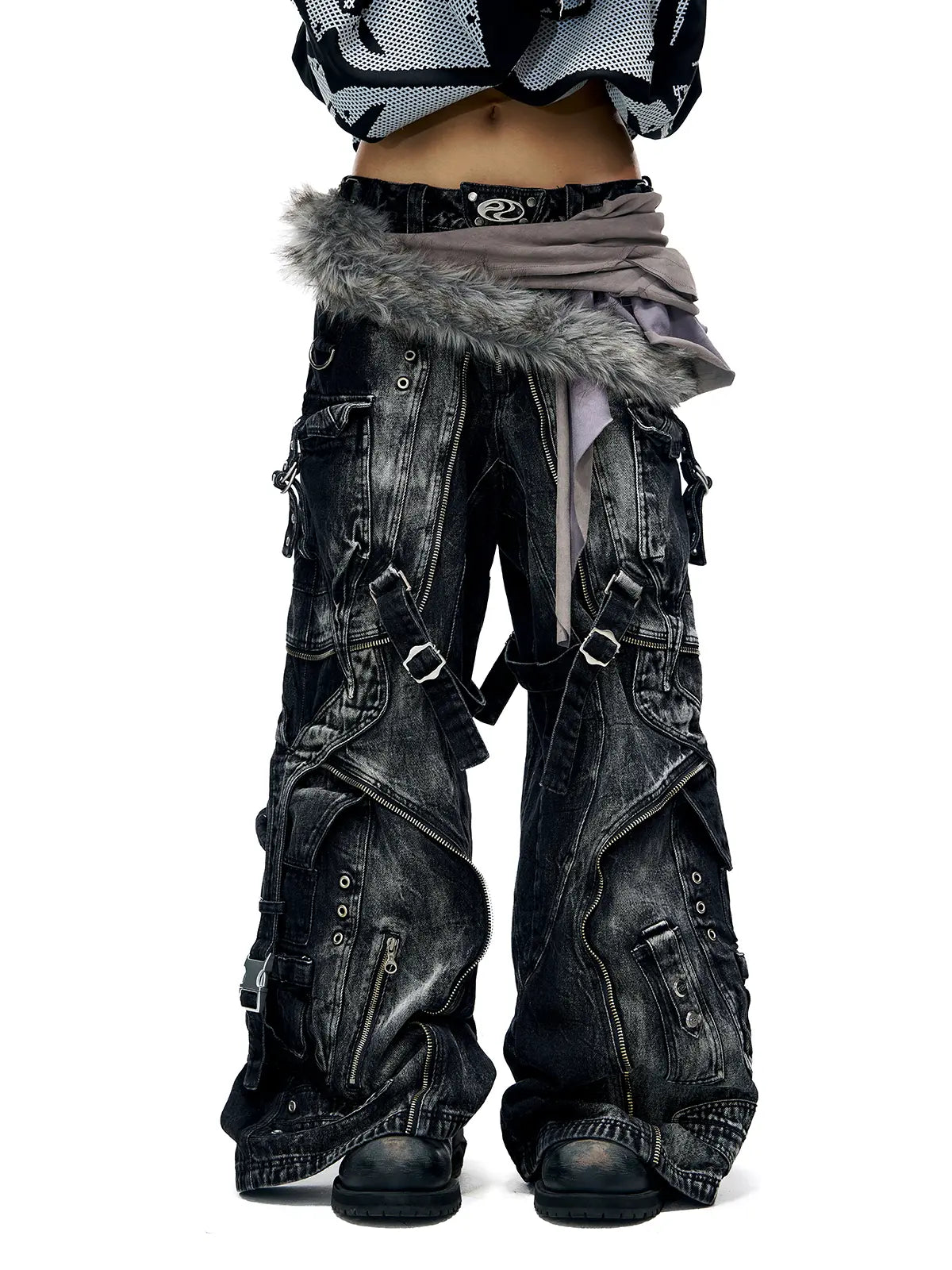 Personsoul A-Line Baggy Jeans with Hardware Details