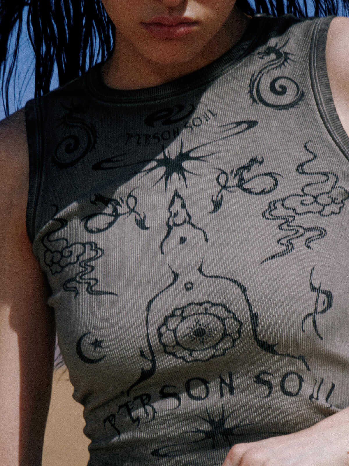 Personsoul Totem-Inspired Cropped Tank Top