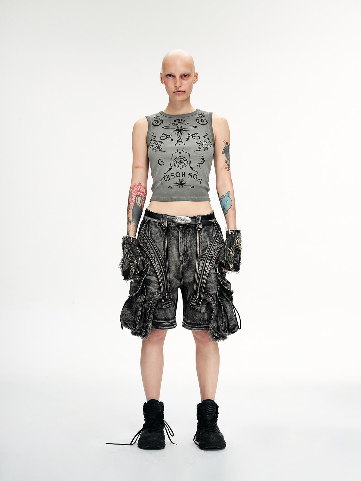 Personsoul Totem-Inspired Cropped Tank Top